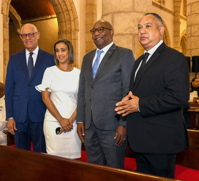 José Ramón Holguín, Linel Bruno, Editrudis Beltrán y Alexis Jiménez.