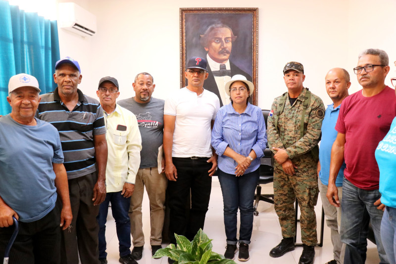 Apicultores de Dajabón denuncian invasión por otros de Monte Cristi