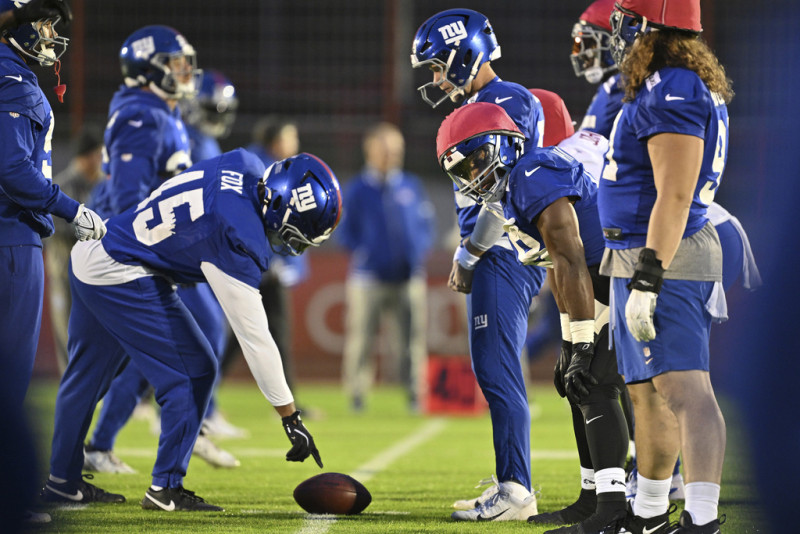 Jugadores de los Giants de Nueva York en un entrenamiento en Munich Alemania antes de su encuentro ante los Panthers de Carolina el viernes 8 de  noviembre del 2024