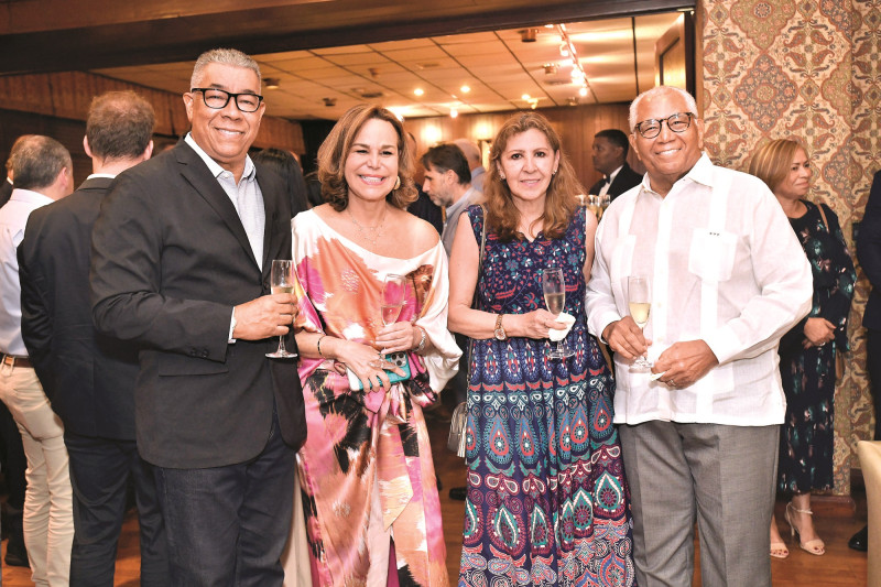 José Rivero, Rosanna Rivera, Sandra Hernández y Rafael Vargas.