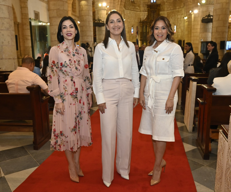 Sabrina Andújar, July Mejía y Giselle Pla.