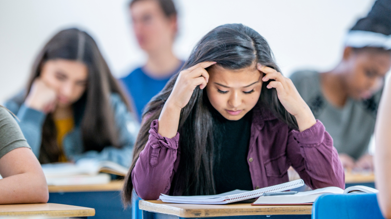 Sobreenfriamiento en las aulas puede afectar concentración de estudiantes.