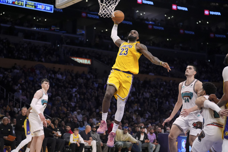 El delantero de Los Angeles Lakers, LeBron James