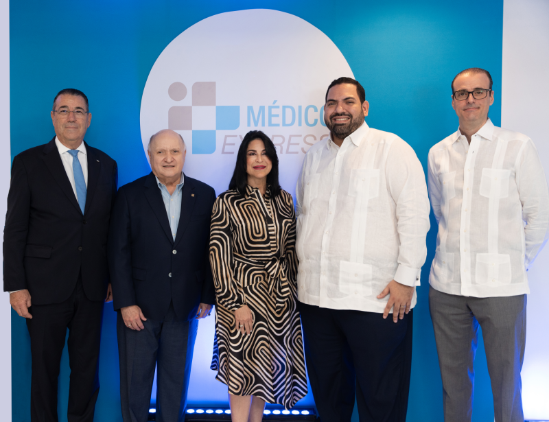 Juan Manuel Martín de Oliva, Rafael del Toro, Amelia Reyes Mora, Carlos Ruiz y Álvaro
de Sousa