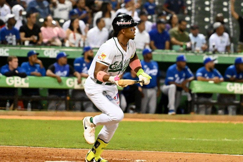 José Barrero remolcó las dos primeras carreras del juego.