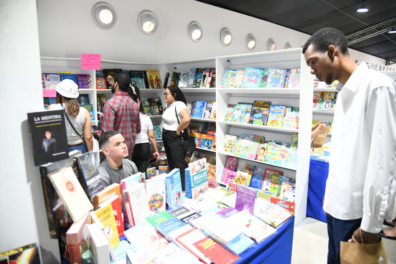 El Ministerio de Cultura finalizó anoche la Feria del Libro de este año.