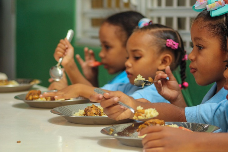 Programa de Alimentación Escolar.