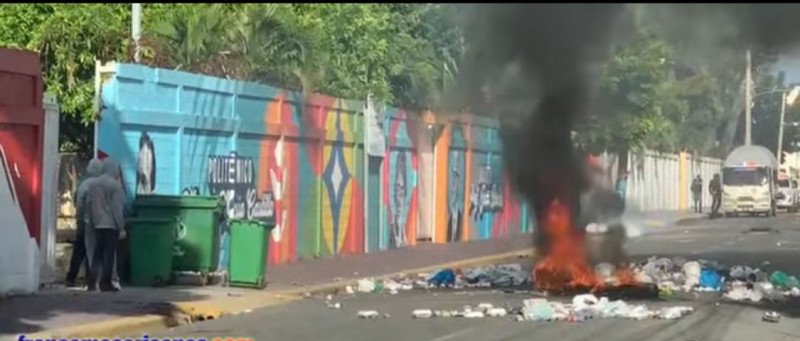 Protesta de la Fuerza Estudiantil Revolucionaria (FER) en  San Francisco de Macorís