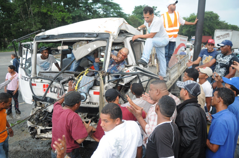 Accidente deja un herido en Santiago