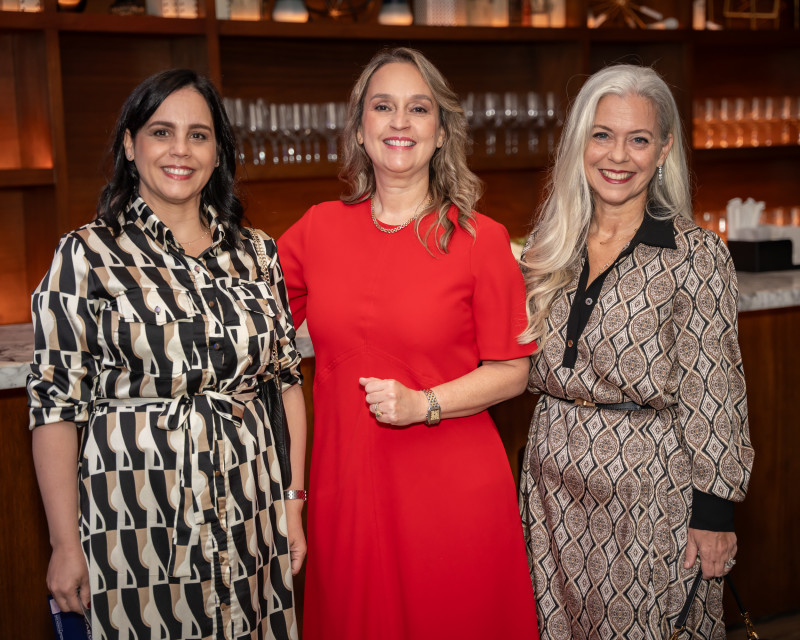 Zarina Bojos, Michele Colón y Angui Casasnovas.