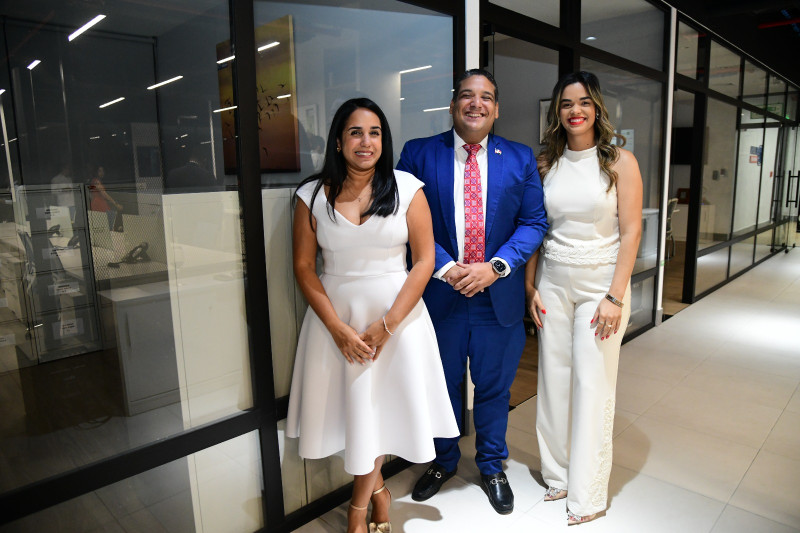 Eilin Díaz, Juan Rosario y Ana María Pérez.