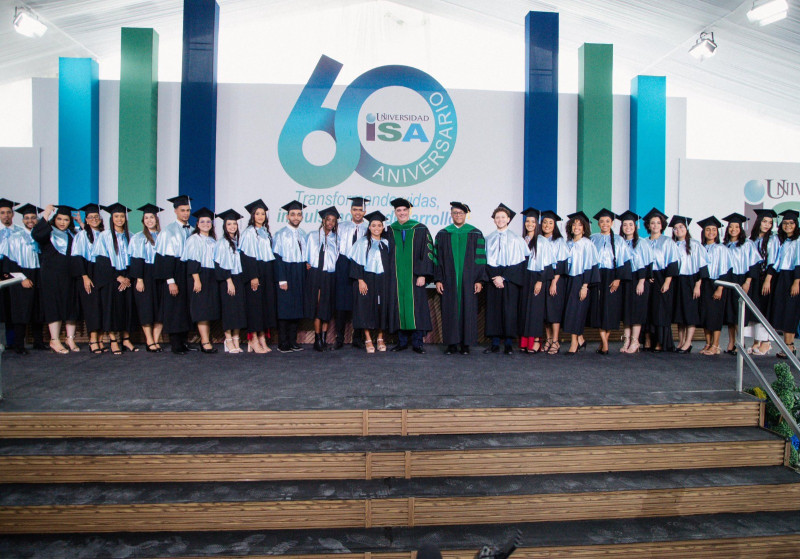 El presidente Luis Abinader recibió el título de Doctor Honoris Causa del ISA.