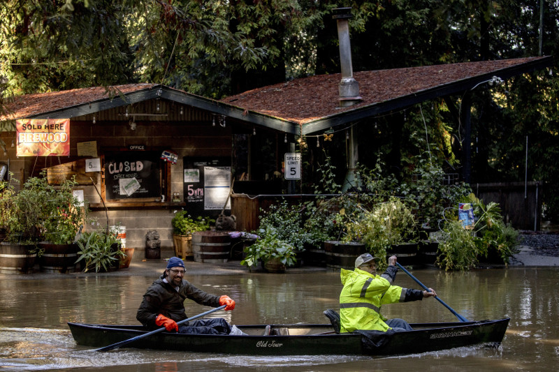 gran tormenta en Forestville, California, en el condado de Sonoma