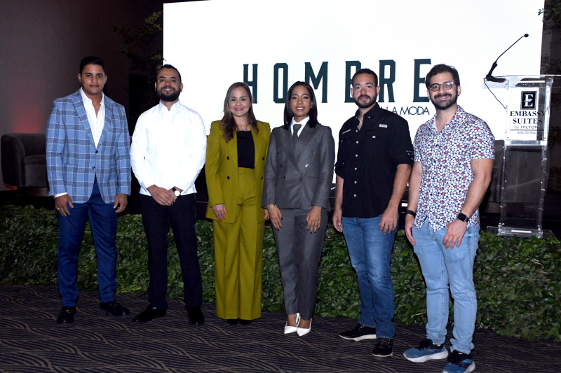 Roberto de la Cruz, Juan Eduardo Thomas, Patricia Hernández, Patricia Acosta, Gary De Arriba y José María Cabral