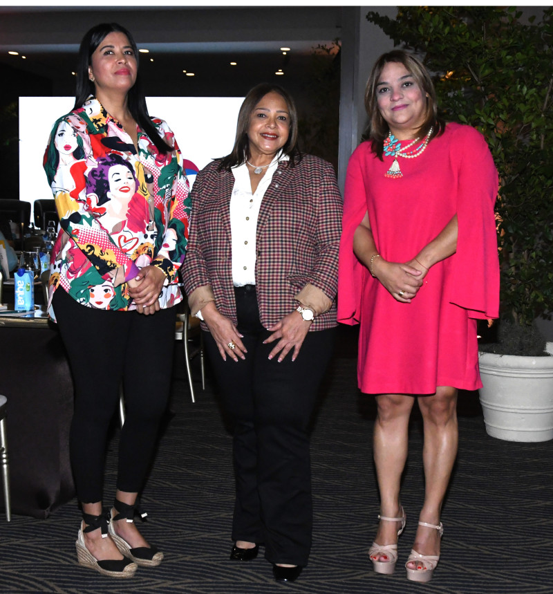 Marlene Acosta, Finetta Cepeda y Zaira Cáceres