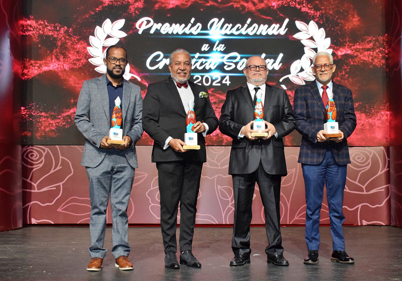 Pioneros en la Crónica Social: Héctor Romero, Geomar García, Alfonso Quiñoñes y José Antonio Aybar.