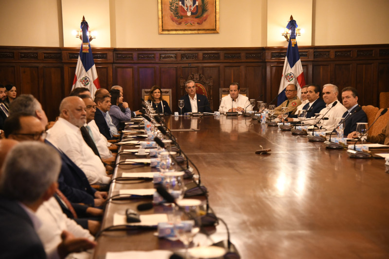 El presidente Luis Abinader encabezó el Consejo de Gobierno en el Palacio.