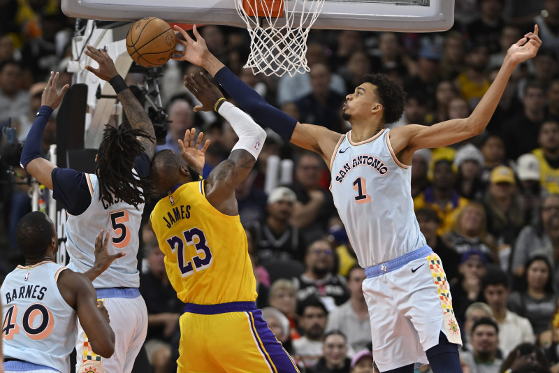 segunda mitad de un partido de baloncesto de la NBA