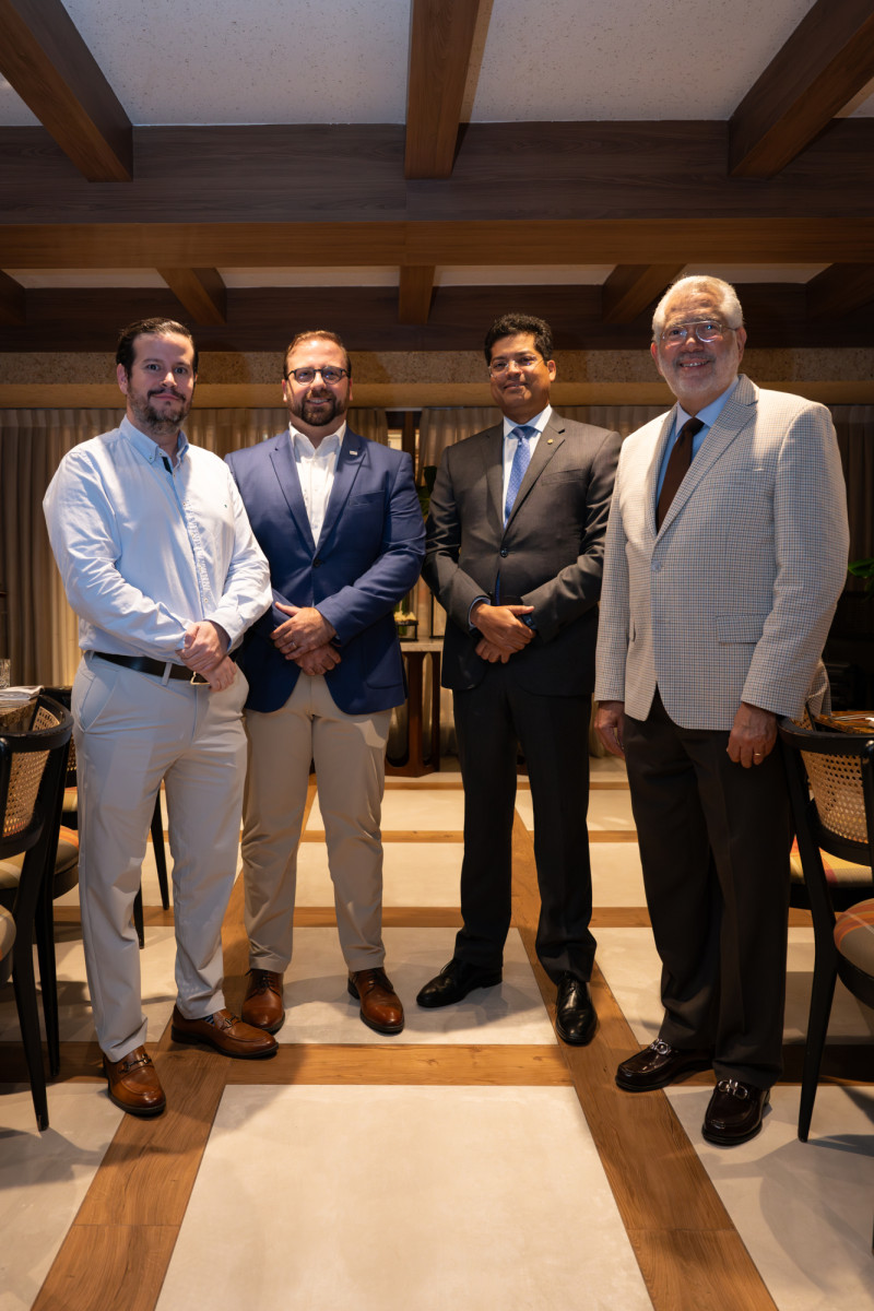 Francisco Álvarez, Juan Carlos Rodríguez, Rafael Izquierdo y Enrique Valdez.