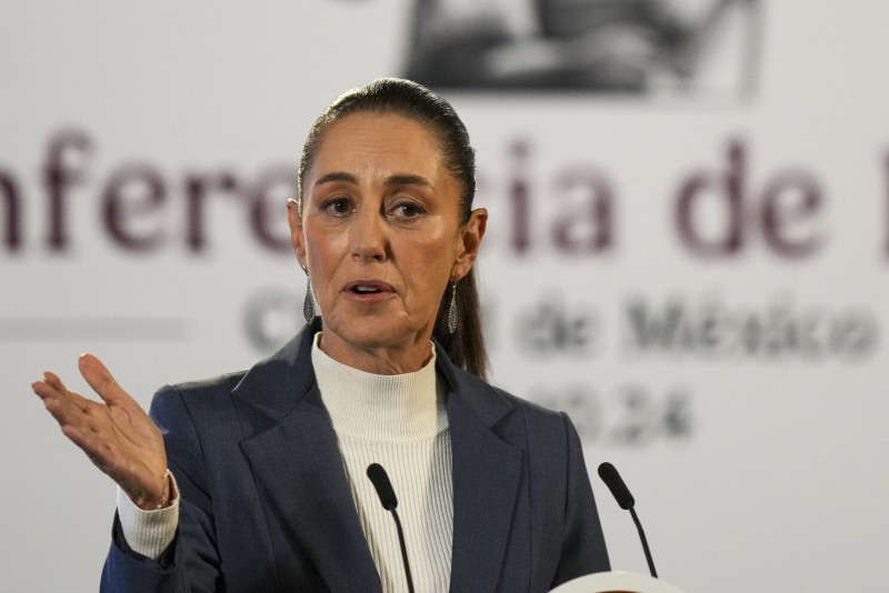 La presidenta de México, Claudia Sheinbaum, da su conferencia de prensa matutina en el Palacio Nacional, en Ciudad de México, el 2 de octubre de 2024.