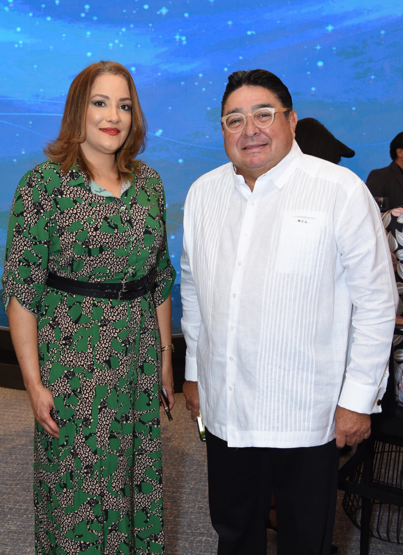 Ericka Espaillat y Miguel Calzada