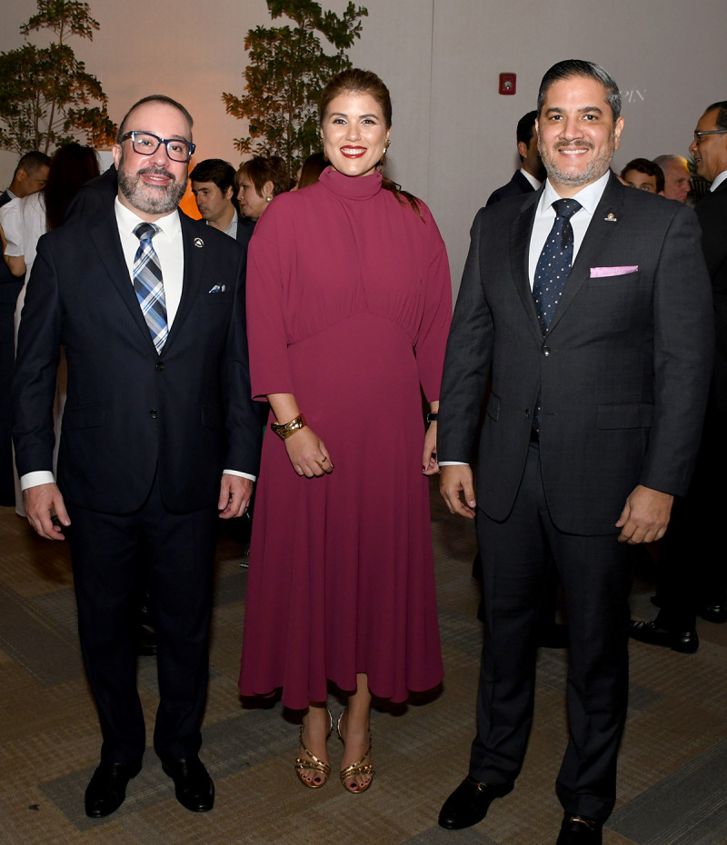 Francisco Campo, Nelia Romero y Héctor Álvarez..