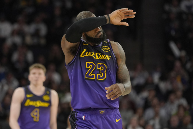 El delantero de Los Angeles Lakers, LeBron James