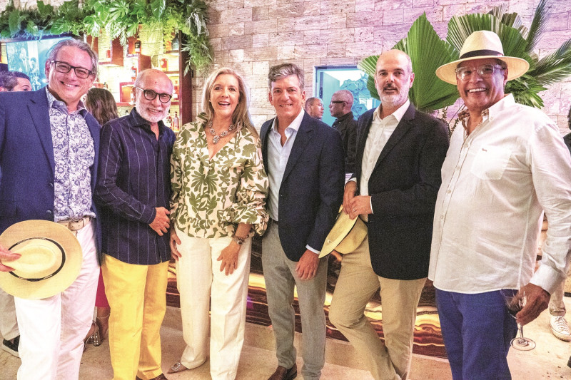 Alejandro Herrera, Ángel Giudicelli, Sandra Elhart, Loren Beltrán, Arturo Despradel y Yuyo Sánchez