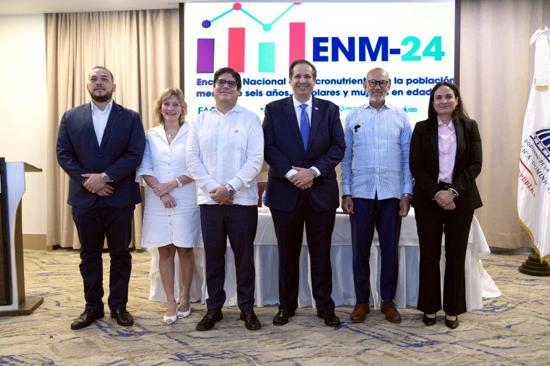 La presentación de la encuesta estuvo encabezada por el ministro de Salud Pública, Víctor Atallah; el director ejecutivo del Inabie, Víctor Castro; el representante de FAO en el país, Rodrigo Castañeda, y la representante del PMA, Gabriela Alvarado.