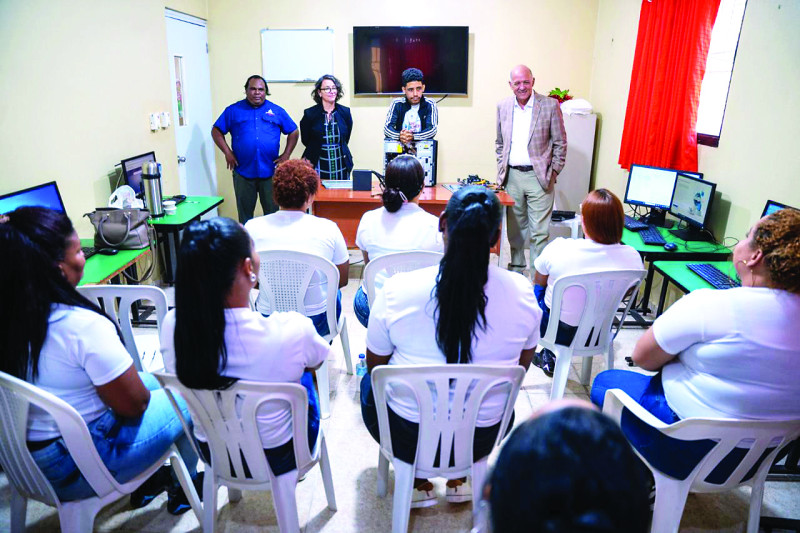 Isidro Torres presentó los contenidos del programa de inserción digital.