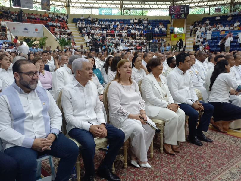 Asistentes en la toma posesión de Carlos Tomás Morel Diplán como obispo de la Diócesis de La Vega.