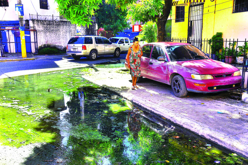 Los vecinos han hecho reclamos, pero aún esperan solución del problema.