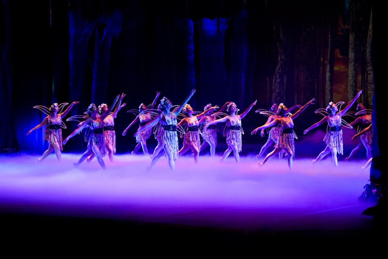 El ballet "Sueño de una noche de verano" en escena.