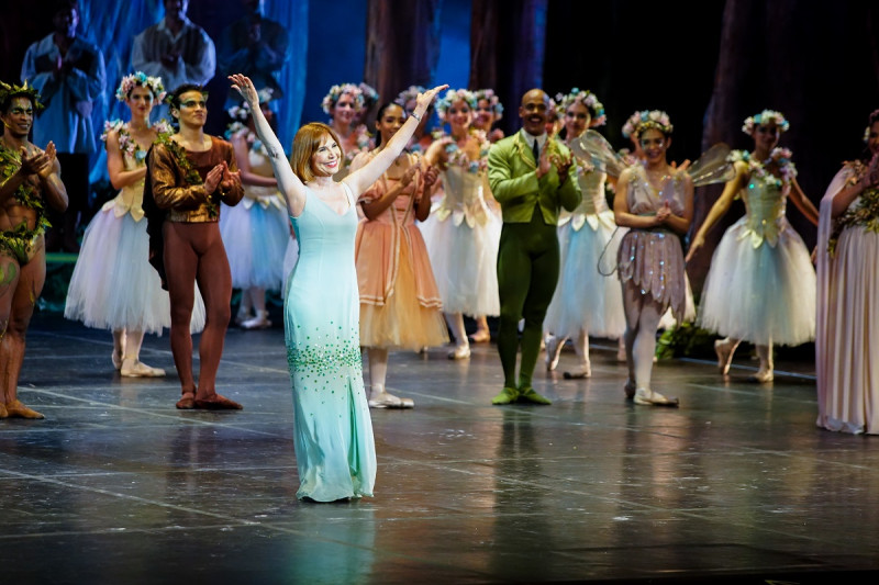 Alina Abreu anotó otro éxito a su carrera en la danza al presentar "Sueño de una noche de verano" en el Teatro Nacional Eduardo Brito.