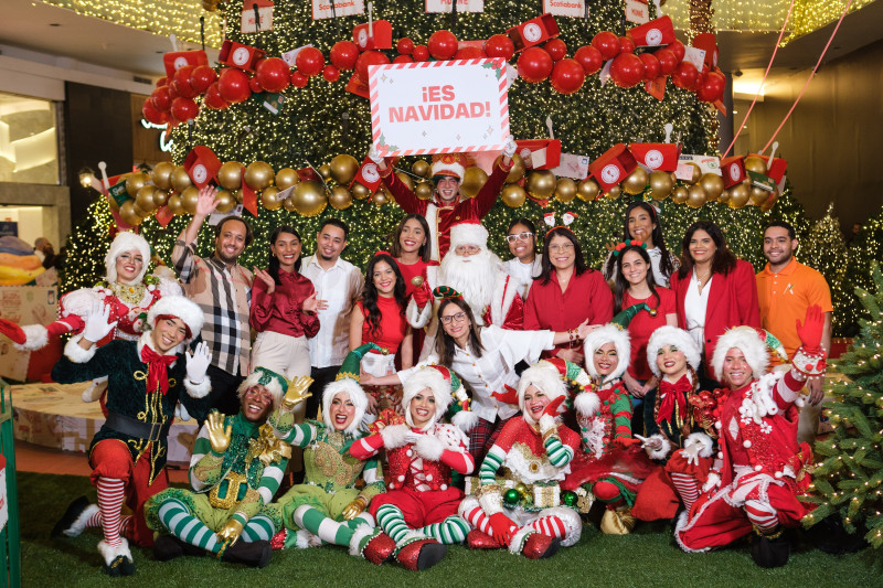 Una bienvenida solidaria a la Navidad con “Árbol que Canta” y “Regala Sonrisas”