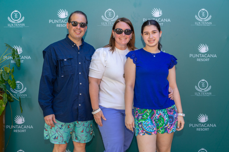 Julián Kuret, Carolina Kuret y María Teresa Kuret