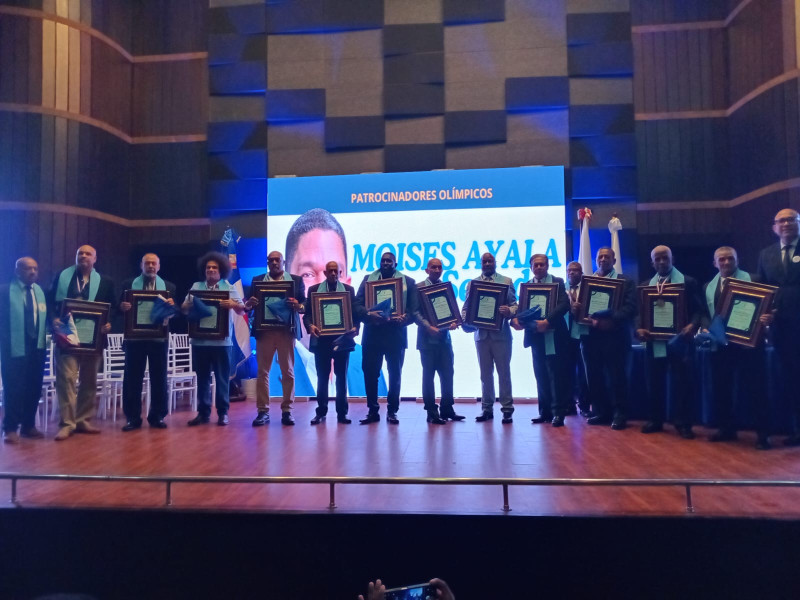 Al menos 12 personas, quienes dedicaron su vida a la práctica deportiva, así como a incentivarlo en la juventud, fueron exaltados en esta sexta edición del Pabellón de la Fama del Deporte de Barahona (PFDB).