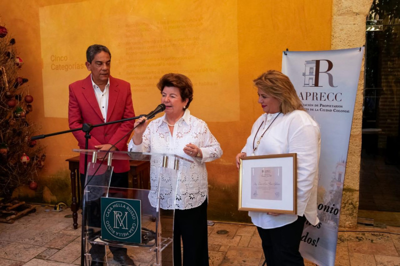 Jesús Guerreo, Margarita Paiewonsky y Rosalía Feris.