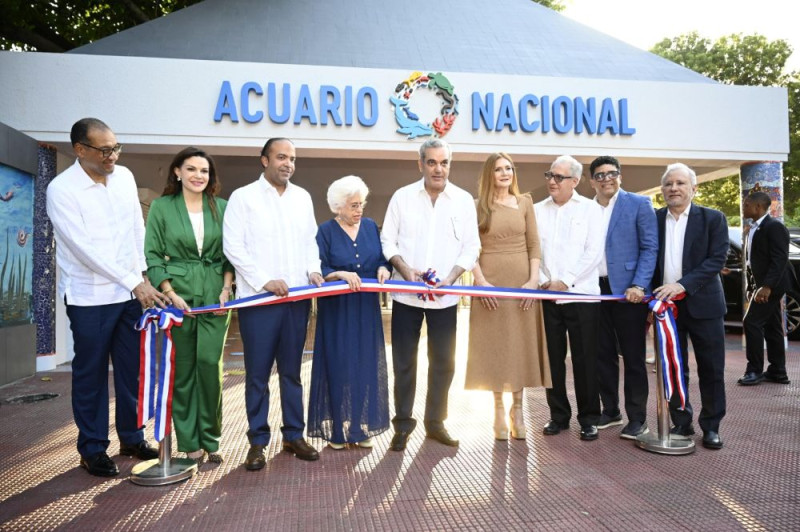 Corte de cinta de primera etapa de remodelación del Acuario Nacional