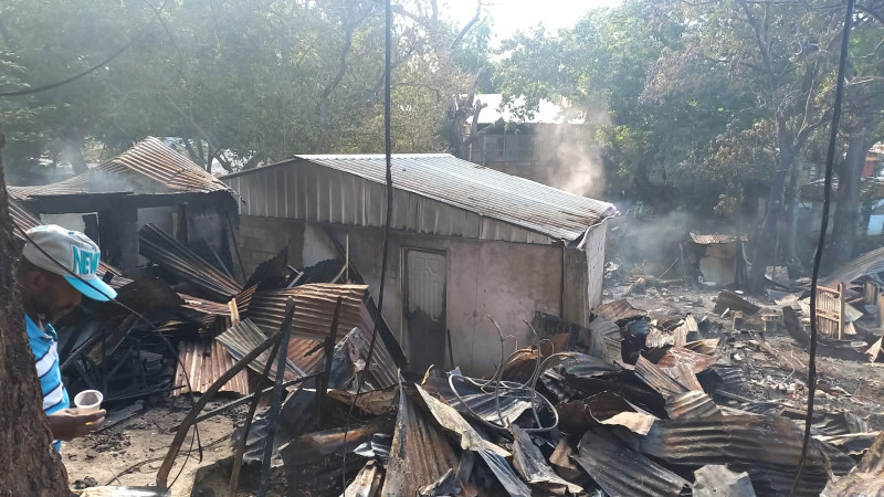 El incendio en Gurabo dejó dos niños muertos y decenas de familias afectadas.