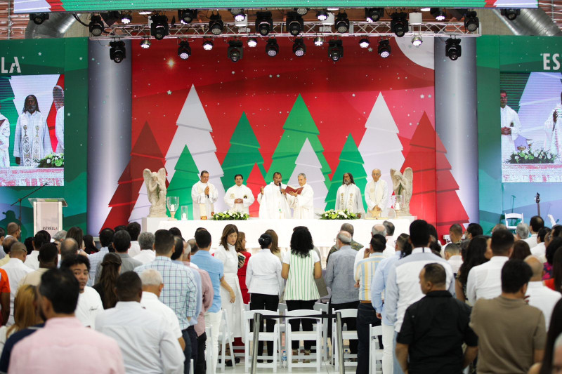 Eucaristía de acción de gracias del Grupo Estrellay Raquel Peña