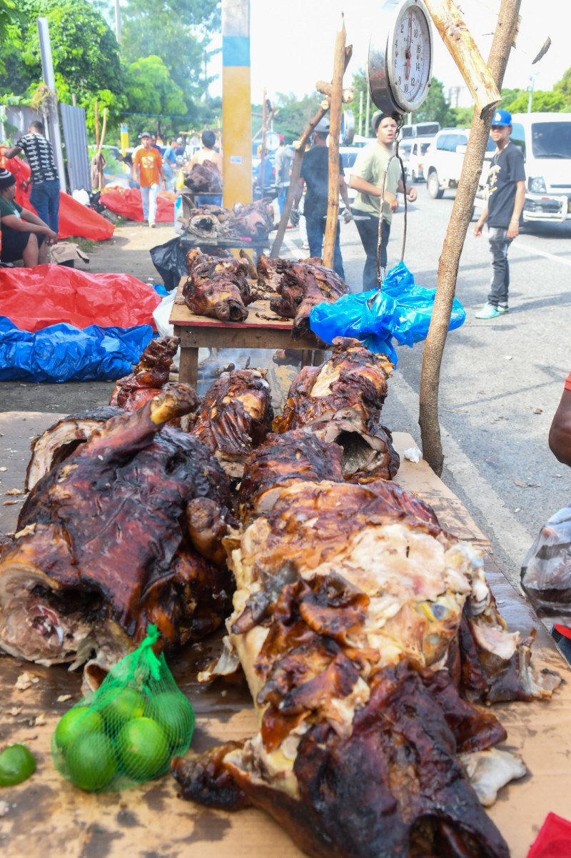 La libra cerdo asado se comercializa en el gran Santo Domingo entre 500-550 pesos.