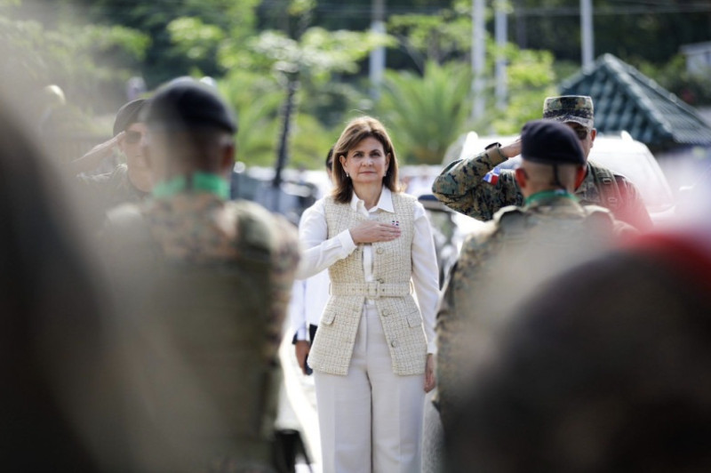 Con la salida del presidente Luis Abinader, la vicepresidente Raquel Peña queda a cargo del Poder Ejecutivo.