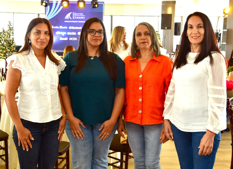 Lourdes Barreras, Raquel Rivera, Nina Almonte y María Jiméne