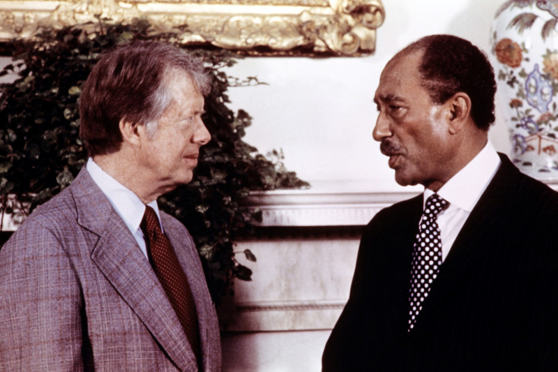 El presidente estadounidense Jimmy Carter y el presidente egipcio Anwar el Sadat se reúnen en la Casa Blanca