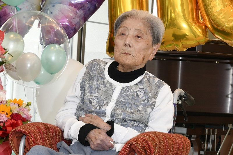 Tomiko Itooka, quien es festejada por su 116 cumpleaños en el hogar de ancianos