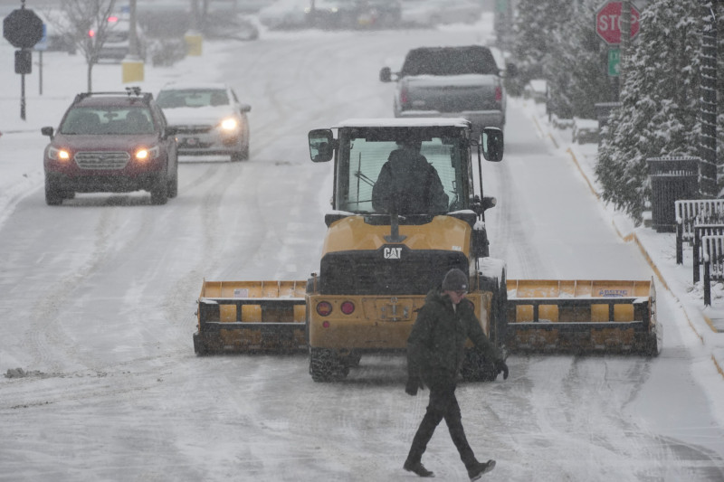 El inmenso sistema de tormentas causó interrupciones incluso en zonas que normalmente escapan de la ira del invierno.