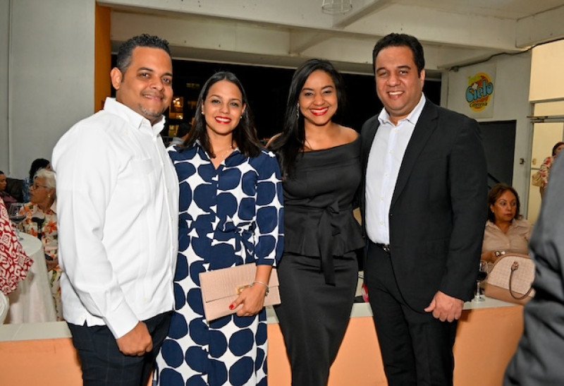 Janly Colón,  Sandra Morales de Colón, María Esther Vázquez de Hasboun y Elías Hasboun