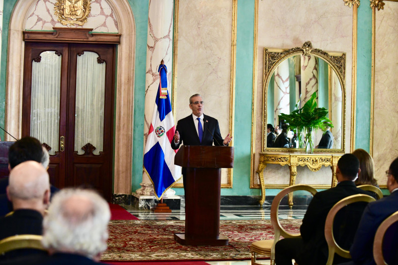 Presidente Luis Abinader en el Palacio Nacional durante recibimiento del opositor venezolano Edmundo González