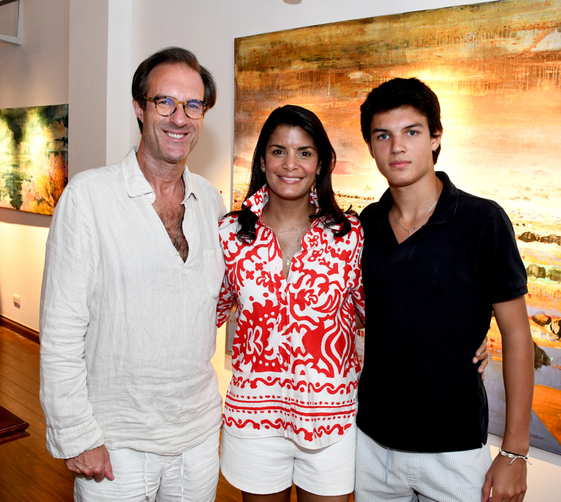 Paulo Alves, Thania Gómez y Rodrigo Alves.